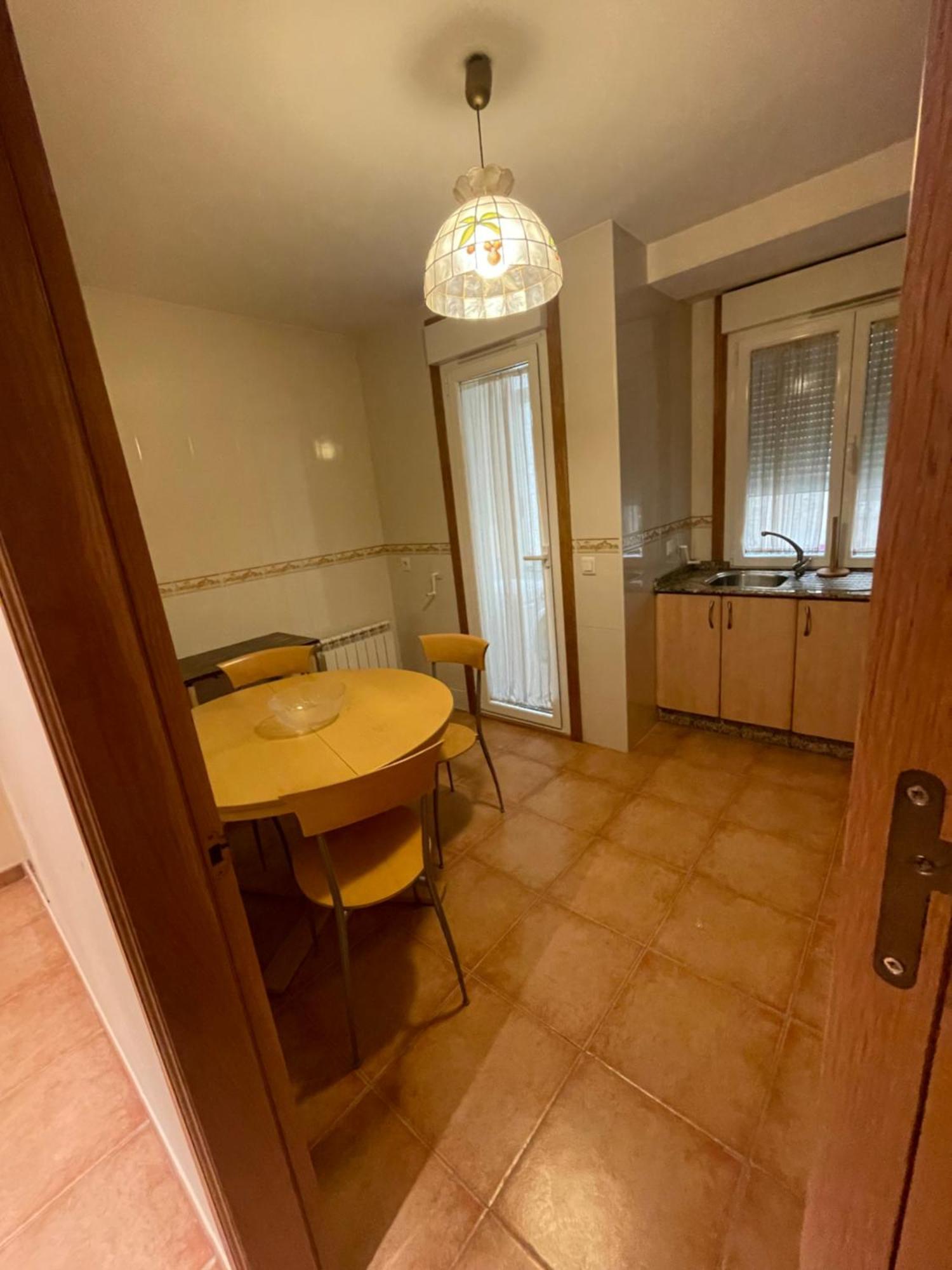 Apartamento En Ribeira A 200M De La Playa Luaran gambar